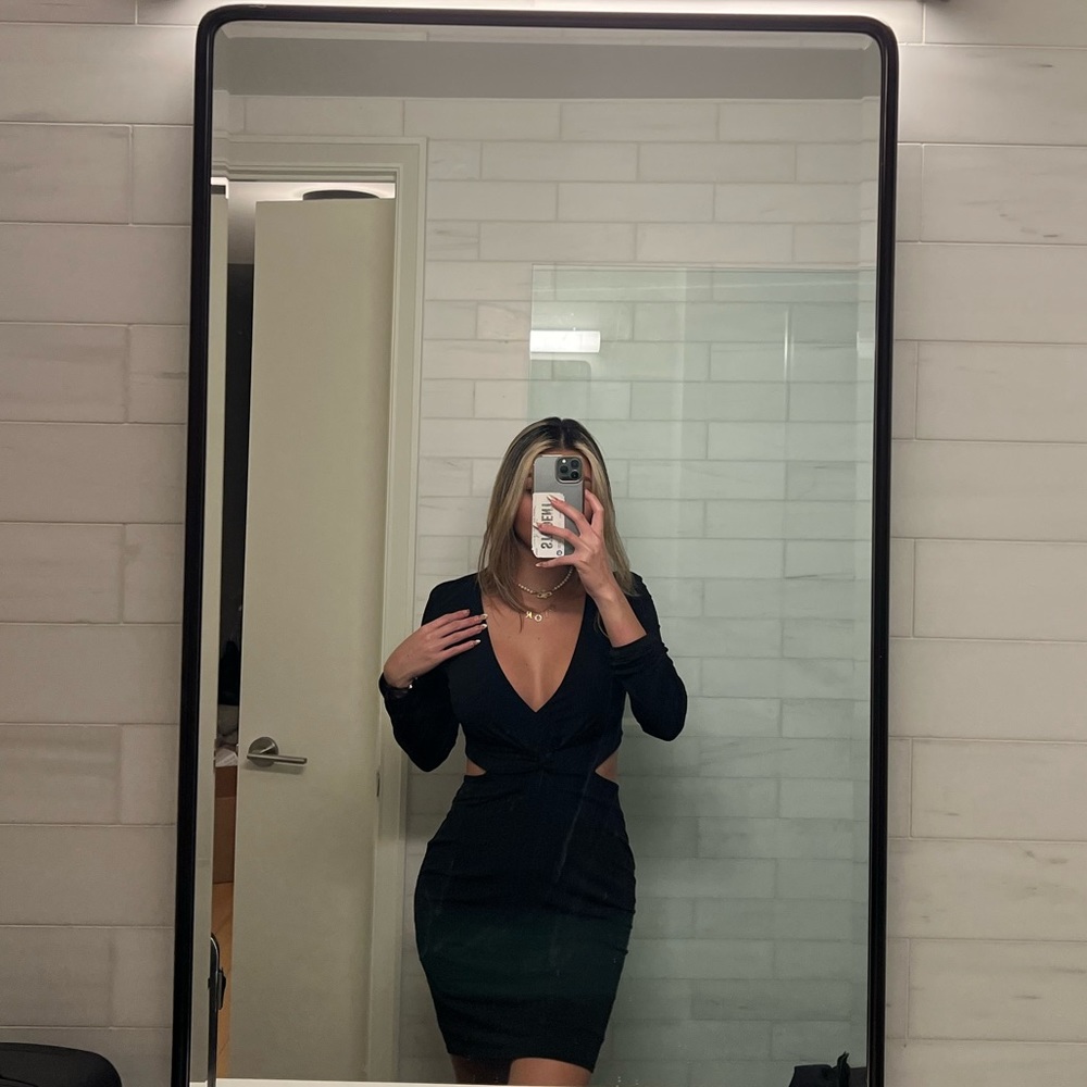 Deep V long sleeve dress